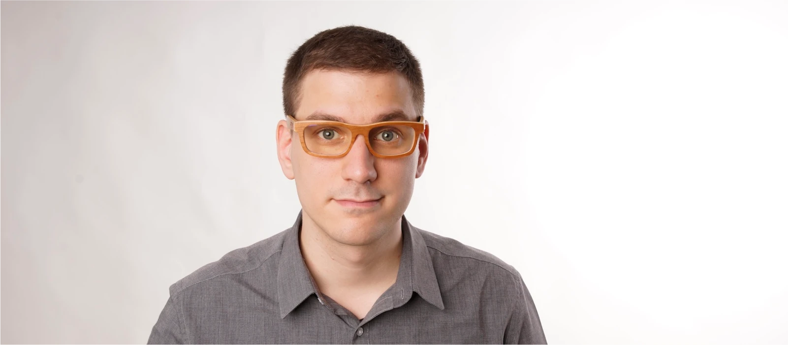 Ramon Bosch in a grey background